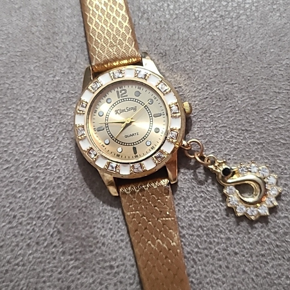 Kim Seng Quartz fashion Watch Gold white bling Dangle charm - Picture 10 of 14